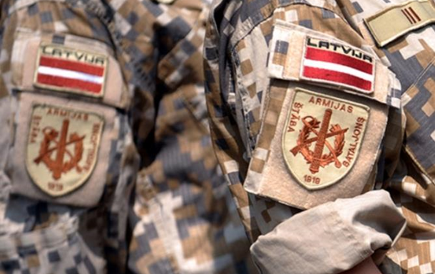 Латвия планирует отправить в Украину военных 
