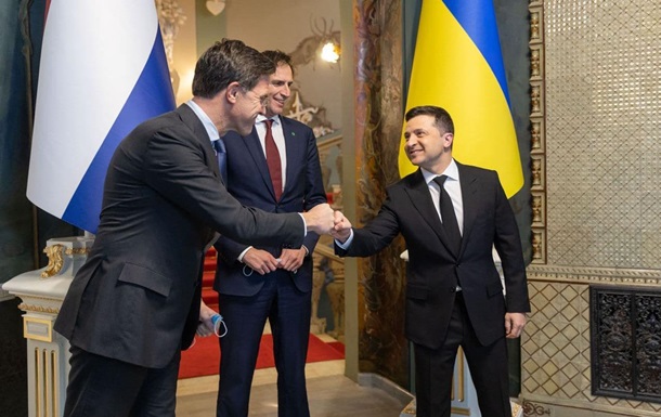 Зеленський та Рютте обговорили безпеку України