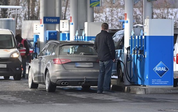Ціни на бензин та дизпаливо у Німеччині побили рекорд 2012 року