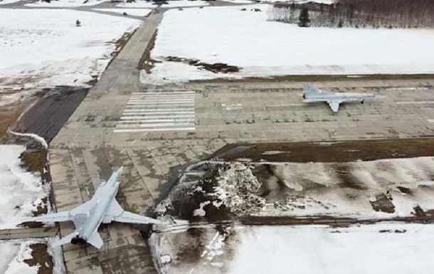 Бомбардувальники РФ провели політ над Білоруссю