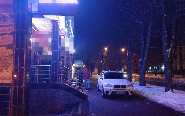 В Ровно участник ДТП напал на полицейского