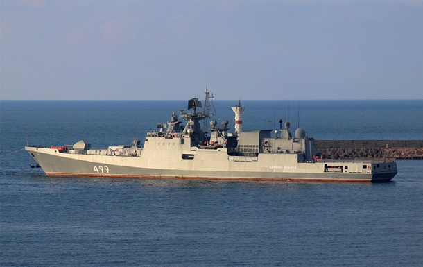 Росія провела навчання щодо забезпечення судноплавства біля берегів Криму
