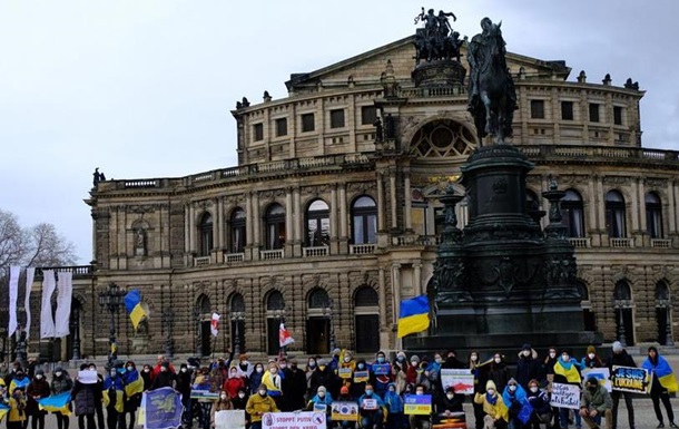 У ФРН сотні людей взяли участь в акціях на підтримку України