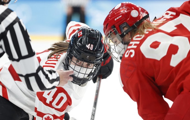 Россиянки не сдали тест на COVID-19 и чуть не сорвали хоккейный матч