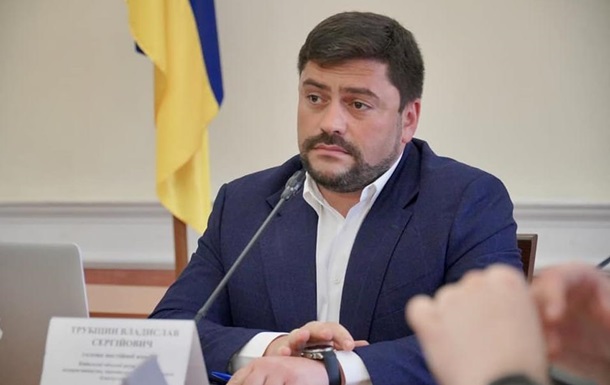 Депутата Київради впіймали на хабарі, але він втік – ЗМІ