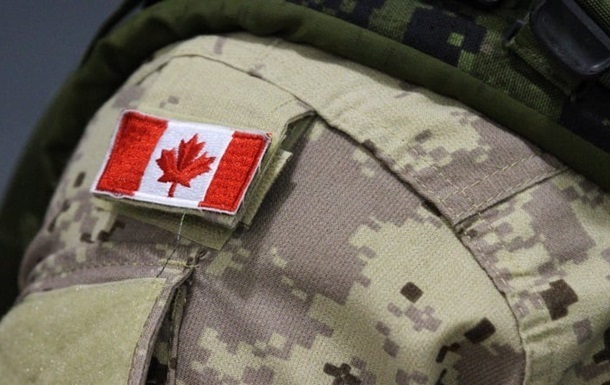 Канада виводить частину своїх військових інструкторів з України