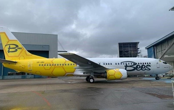 Bees Airline переганяє всі літаки з України