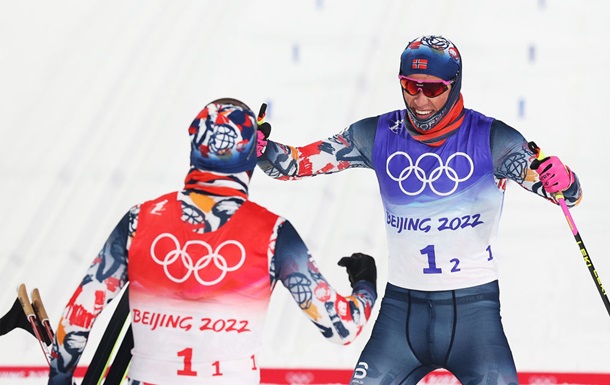 Олимпиада-2022: Норвежцы выиграли золото в командном лыжном спринте