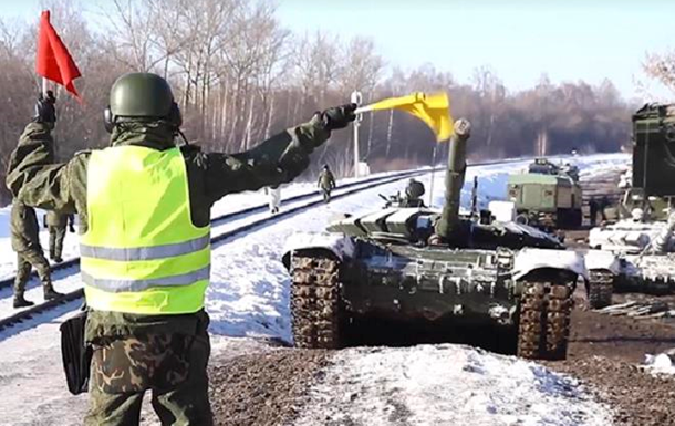Міноборони РФ дало відео відведення танкової армії