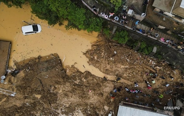 Понад 100 людей стали жертвами повеней у Бразилії