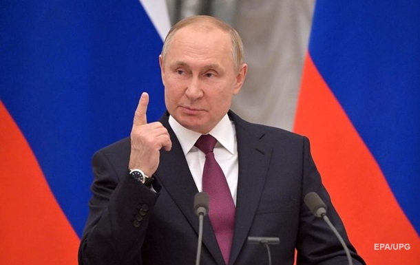 Путин назвал вбросами информацию о вторжении в Украину