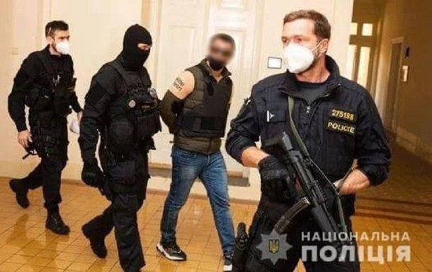 Чехія екстрадує в Україну росіянина-учасника анексії Криму