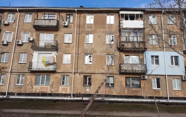 Сепаратисти обстріляли Щастя, пошкоджено житловий будинок