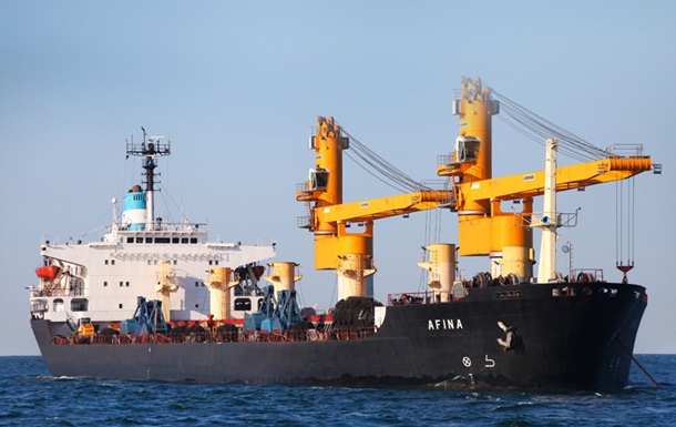 РФ захватила два украинских корабля в Черном море