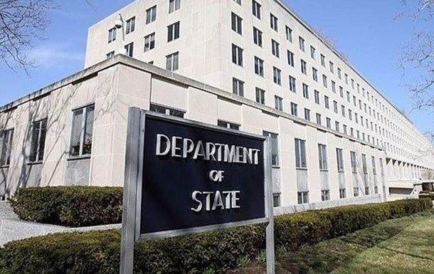 США закривають посольство у Мінську