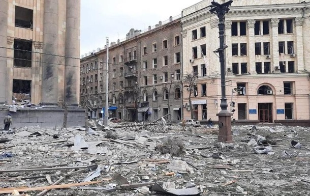 Авіаудар по центру Харкова: назвали кількість жертв