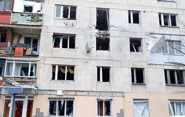 У Лисичанську вночі обстріляли житлові квартали та лікарню