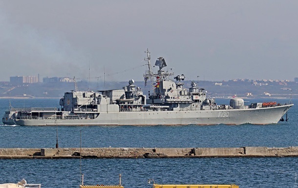 У Миколаєві підтоплений флагман ВМС Гетьман Сагайдачний