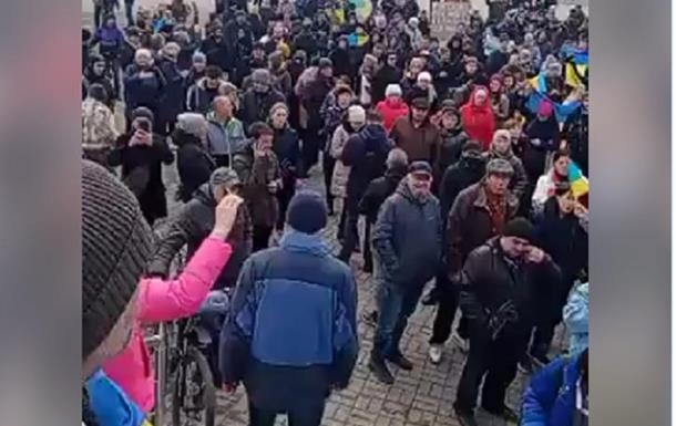 У Мелітополі проходить мітинг на підтримку України