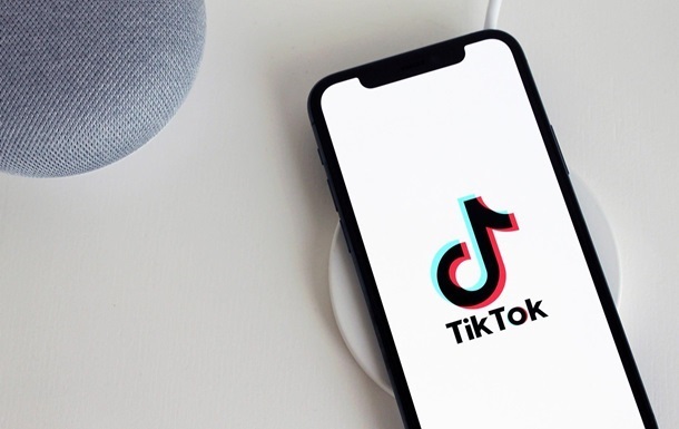 TikTok остановил работу в России