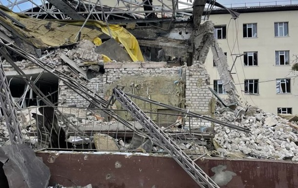 Військові РФ завдали удару по лікарні в Ізюмі