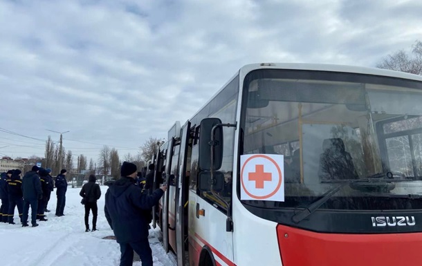 Евакуація із Сум до Полтави продовжиться 9 березня
