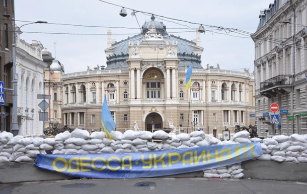 Мэр Одессы заявил об угрозе окружения города