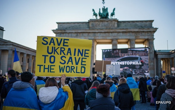 У Берліні понад 20 тисяч людей вийшли на акцію на підтримку України