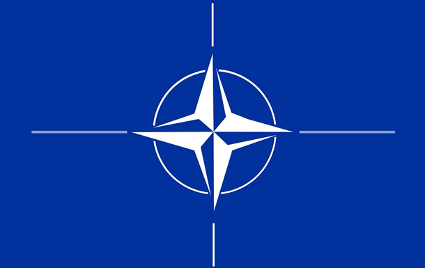 В Україні скоротилася підтримка вступу країни в НАТО