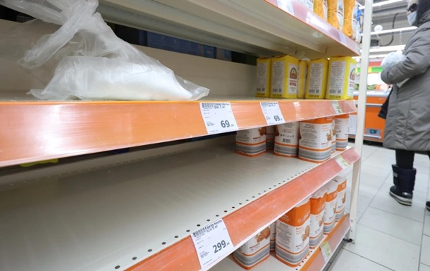У Росії скуповують цукор, гречку і презервативи