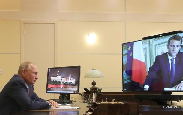 Макрон висловив Путіну  заклопотаність  через Маріуполь