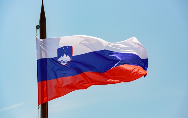 Словения вернет своих дипломатов в Киев