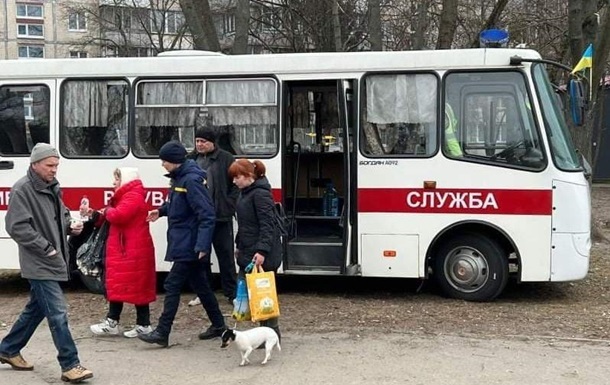 Украина согласовала восемь гуманитарных коридоров на понедельник