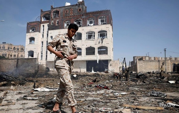 Коалиция арабских стран проводит военную операцию в Йемене