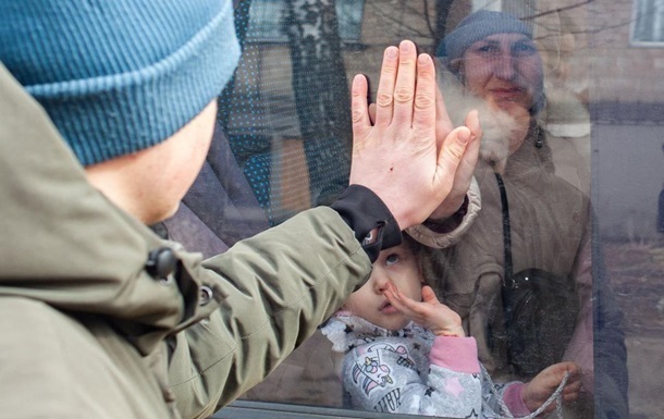 Італія дасть українським біженцям річну посвідку на проживання
