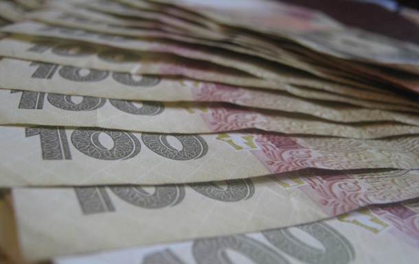 Сбережения украинцев в 2021 году сократились на 177,4 млрд грн - Госстат