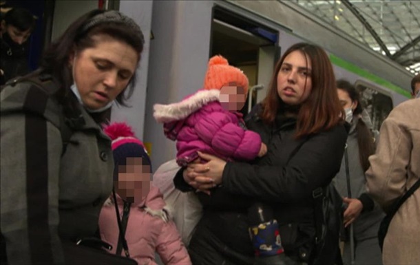 Третина біженців у Німеччині очікують повернення в Україну