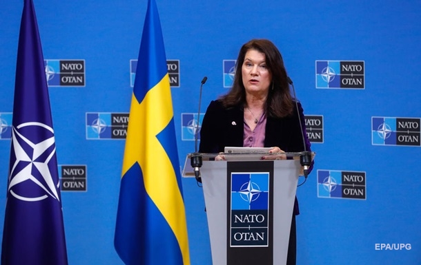 Швеція витуряє трьох російських дипломатів