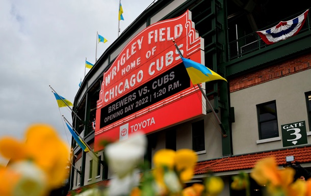 В США под гимн Украины открыли бейсбольный сезон