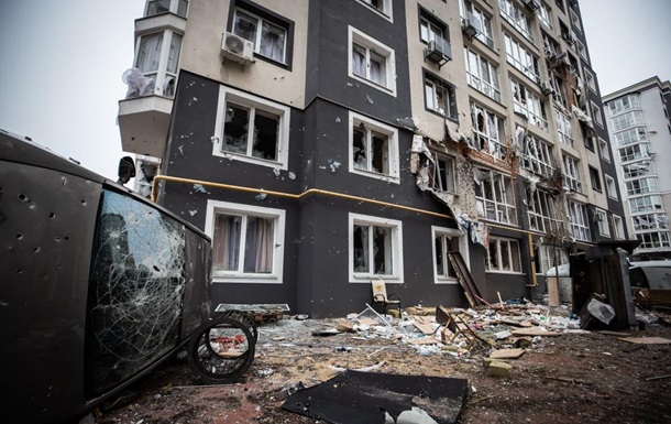 У Києві з початку війни пошкоджено 208 житлових будинків