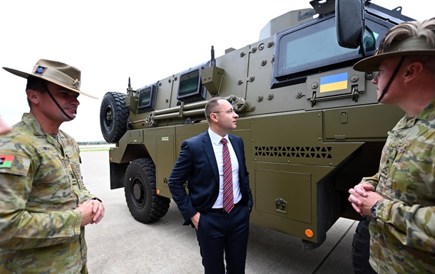 Від С-300 до Bushmaster. Нова зброя для України