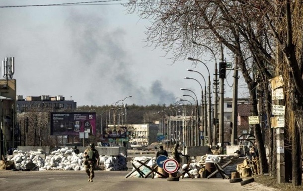 Под Киевом обустраивают новые оборонные рубежи 