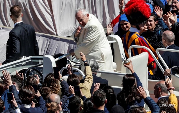 Папа закликав до Великоднього перемир я в Україні