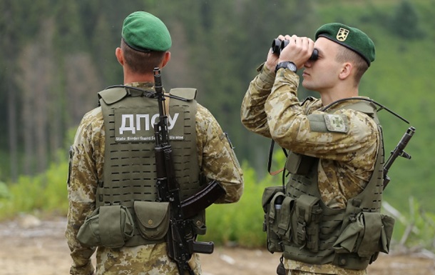 Техніка ворога залишається поряд із українським кордоном - ДПСУ