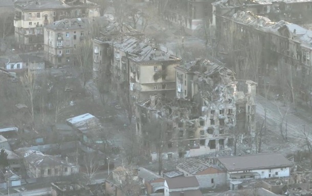Азов сообщил о состоянии пострадавших от химической атаки в Мариуполе 