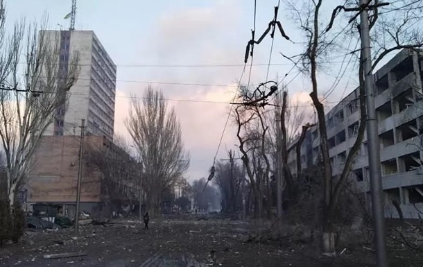 Бєдняков поділився кадрами із зруйнованого окупантами Маріуполя