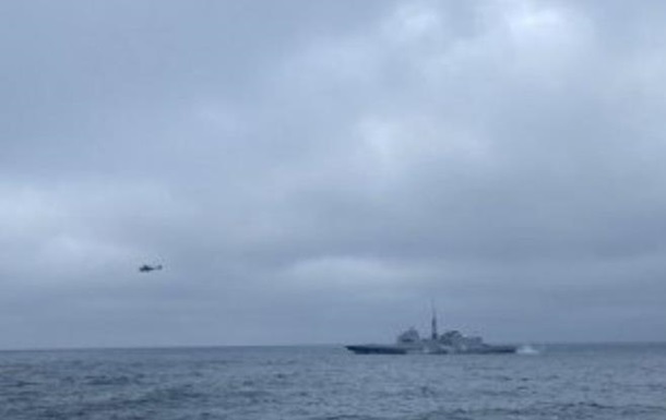 На месте затопления крейсера Москва начались поисковые работы