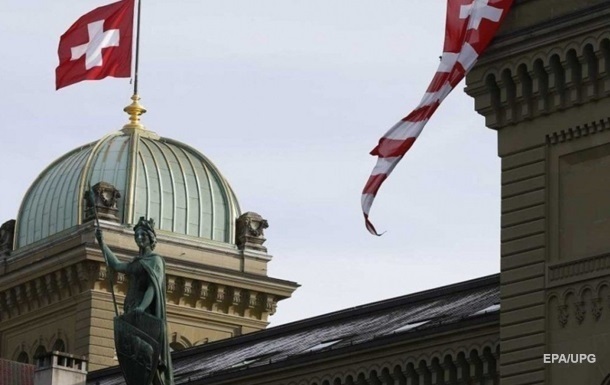 Швейцария изменит правила приема беженцев из Украины
