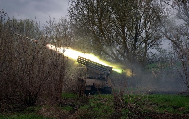Украинские защитники отбивают атаки врага - Генштаб