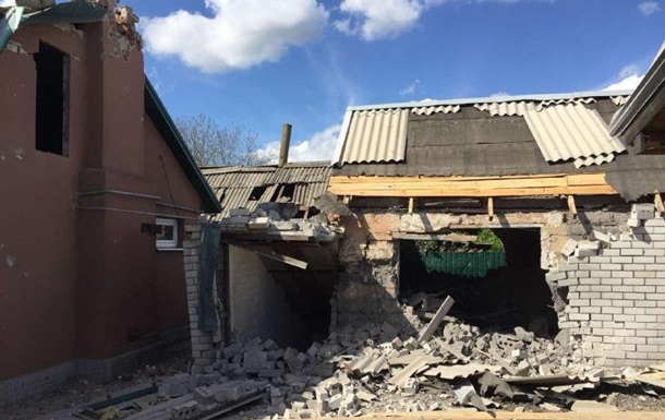 За сутки РФ на Донбассе разрушила более 30 домов